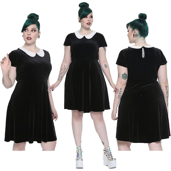 Hot Topic Dresses & Skirts - Sz 5X Hot Topic Velvet Wednesday Addams Dress